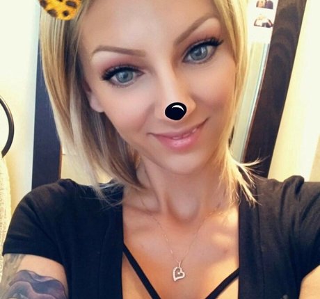 Foto di nudo di fuga di OnlyFans di Michelle Pimer