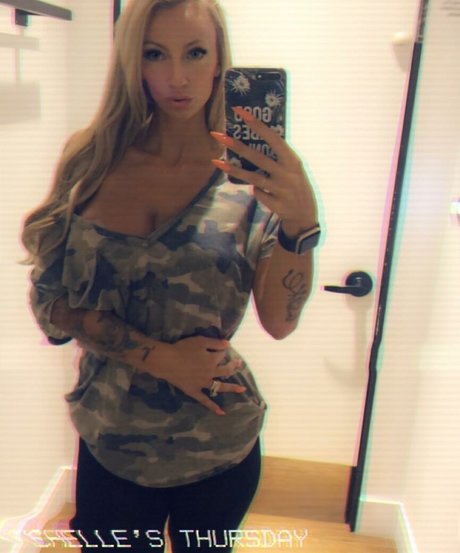 Foto di nudo di fuga di OnlyFans di Michelle Pimer