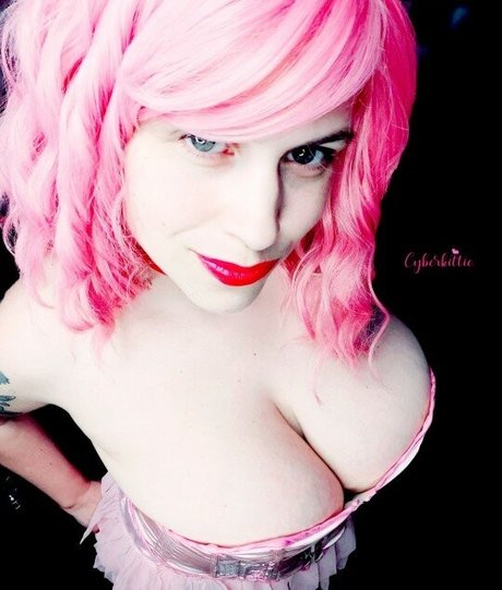 Foto di nudo di fuga di OnlyFans di Lexi Luscious