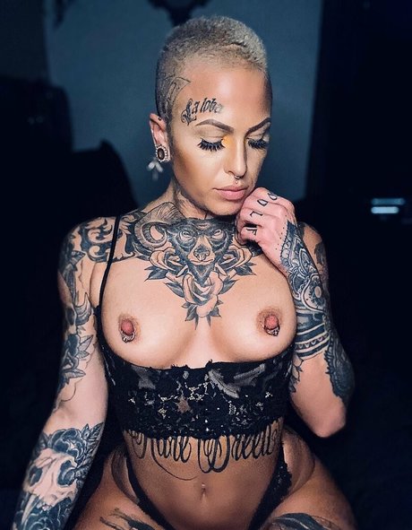 Foto di nudo di fuga di OnlyFans di Sabelxxx1212