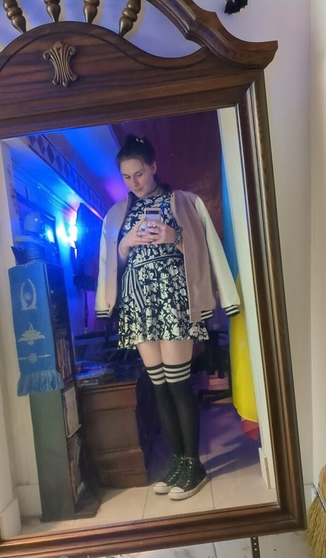 Foto di nudo di fuga di OnlyFans di Teslanova