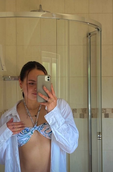 Foto di nudo di fuga di OnlyFans di Lauren Lindsay