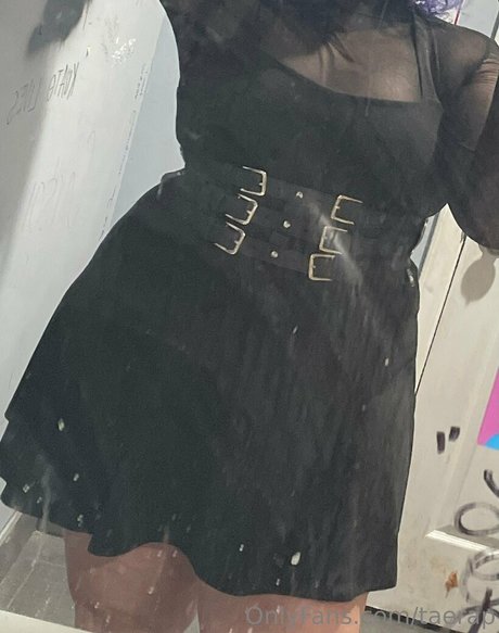 Foto di nudo di fuga di OnlyFans di Taerap