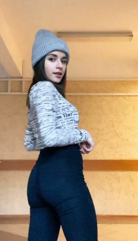 Foto di nudo di fuga di OnlyFans di Annymyrrr
