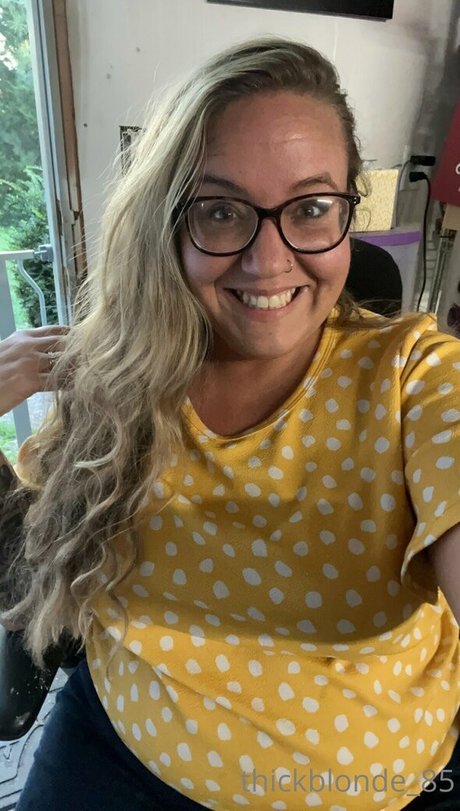 Foto di nudo di fuga di OnlyFans di Thickblonde85