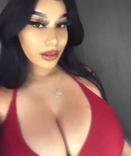 Fernanda V