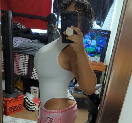 Foto di nudo di fuga di OnlyFans di Ravenofchaos