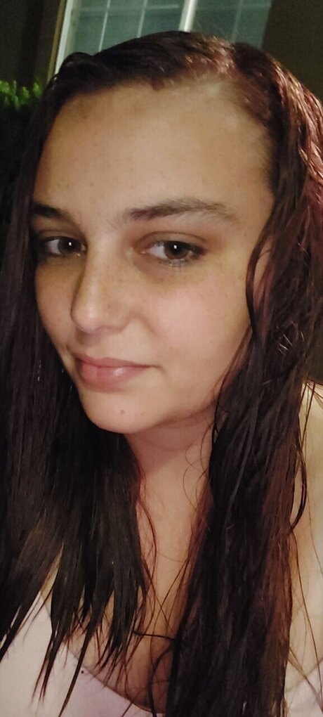 Foto di nudo di fuga di OnlyFans di Kathy