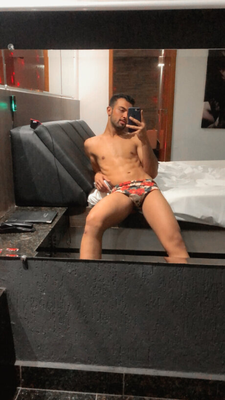 Foto di nudo di fuga di OnlyFans di Marcos Vinicio