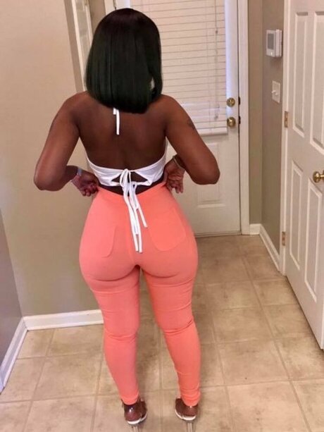 Foto di nudo di fuga di OnlyFans di Msblackberry