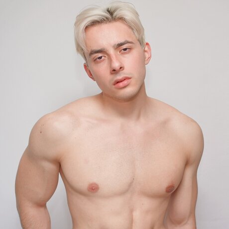 Foto di nudo di fuga di OnlyFans di Ollie Perlman