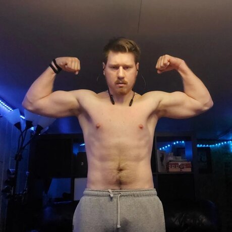 Foto di nudo di fuga di OnlyFans di Cronussn95