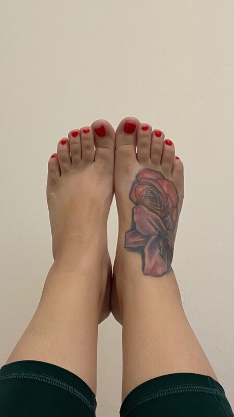 Foto di nudo di fuga di OnlyFans di Archedmama