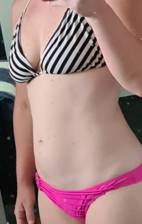 Foto di nudo di fuga di OnlyFans di Bella