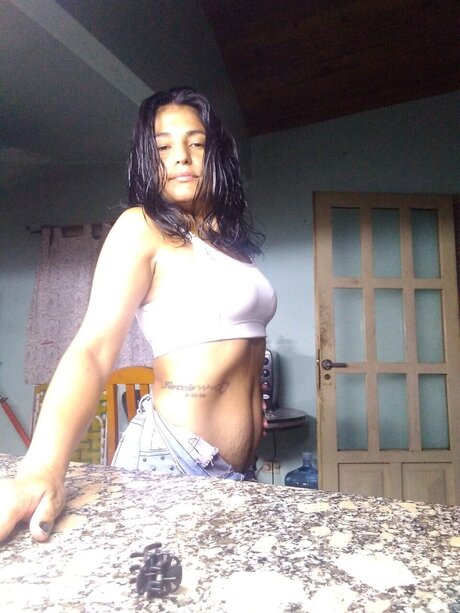 Foto di nudo di fuga di OnlyFans di Yamila