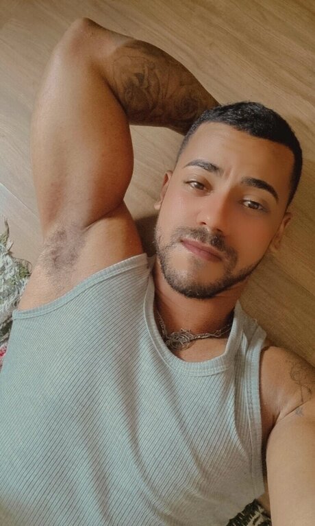 Foto di nudo di fuga di OnlyFans di Luiz Adriano
