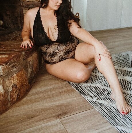Foto di nudo di fuga di OnlyFans di Marlena
