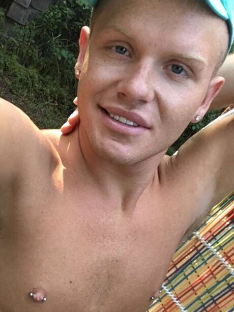 Foto di nudo di fuga di OnlyFans di Elijah Dawson