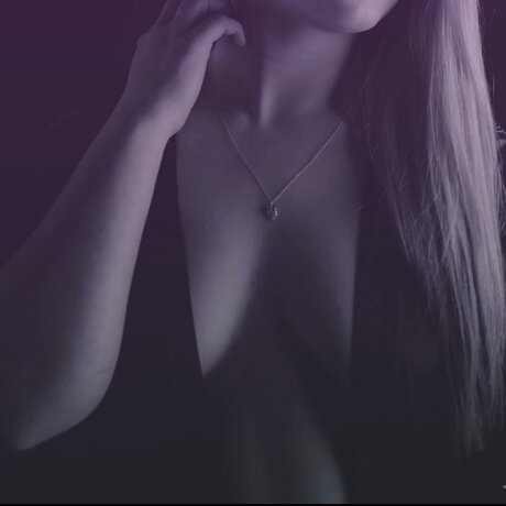 Foto di nudo di fuga di OnlyFans di Tt95