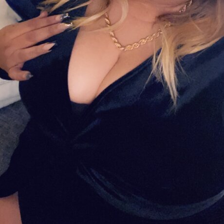 Foto di nudo di fuga di OnlyFans di Love Baby
