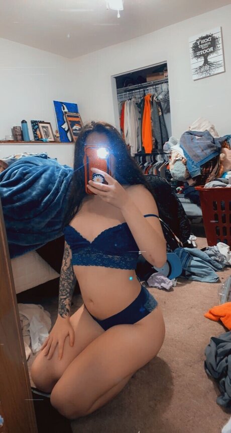 Foto di nudo di fuga di OnlyFans di Tori