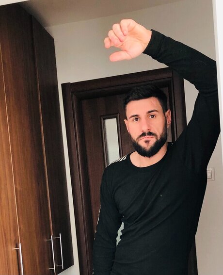 Foto di nudo di fuga di OnlyFans di Valentin