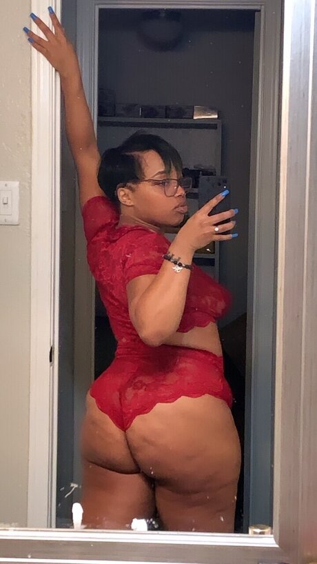 Foto di nudo di fuga di OnlyFans di Kwanzaa Griffin