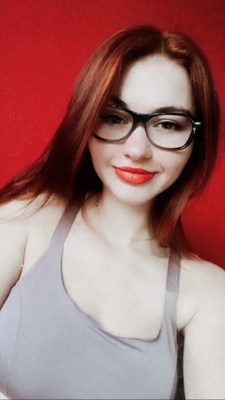 Foto di nudo di fuga di OnlyFans di Sireds