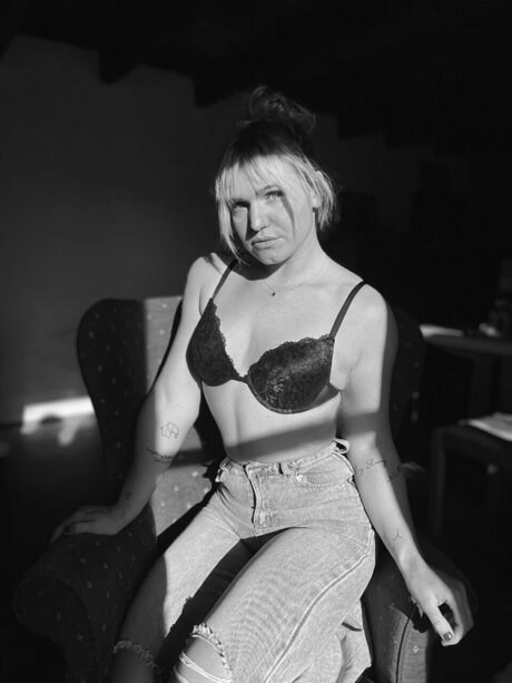 Foto di nudo di fuga di OnlyFans di Katie
