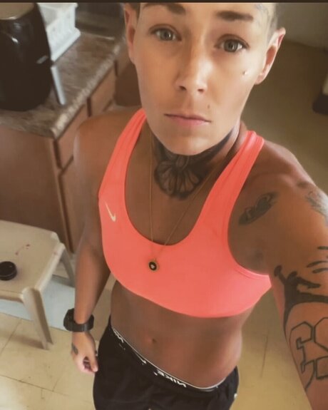 Foto di nudo di fuga di OnlyFans di Bbaby