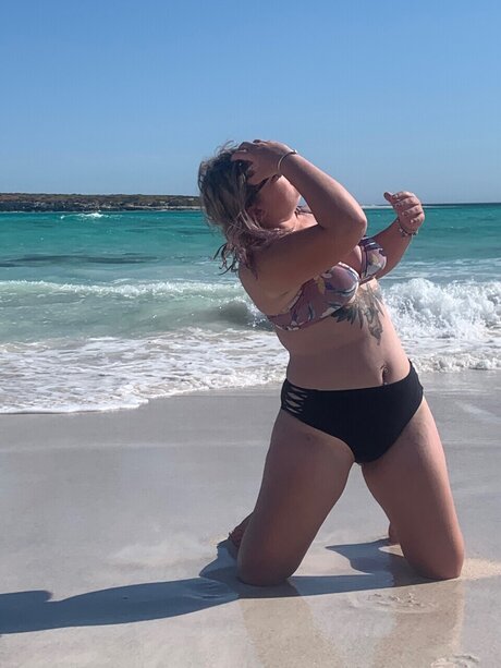 Foto di nudo di fuga di OnlyFans di Crystal