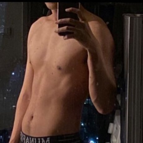 Foto di nudo di fuga di OnlyFans di Callmeooooo