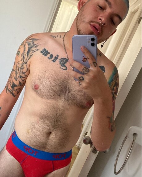 Foto di nudo di fuga di OnlyFans di Calamarsh