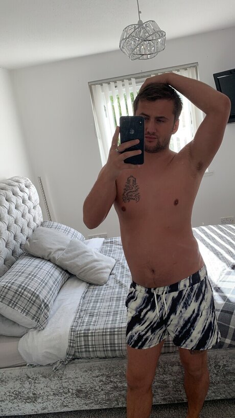Foto di nudo di fuga di OnlyFans di Kegan Stewart