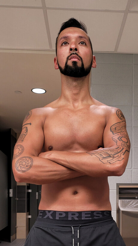Foto di nudo di fuga di OnlyFans di Kallmecris