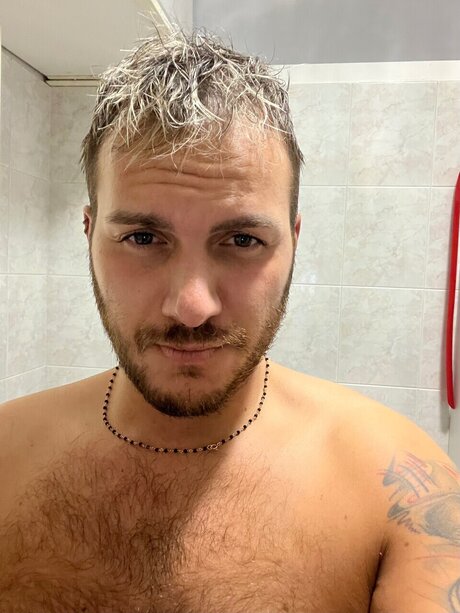 Foto di nudo di fuga di OnlyFans di Mrl