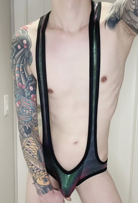 Foto di nudo di fuga di OnlyFans di Kmonkeys