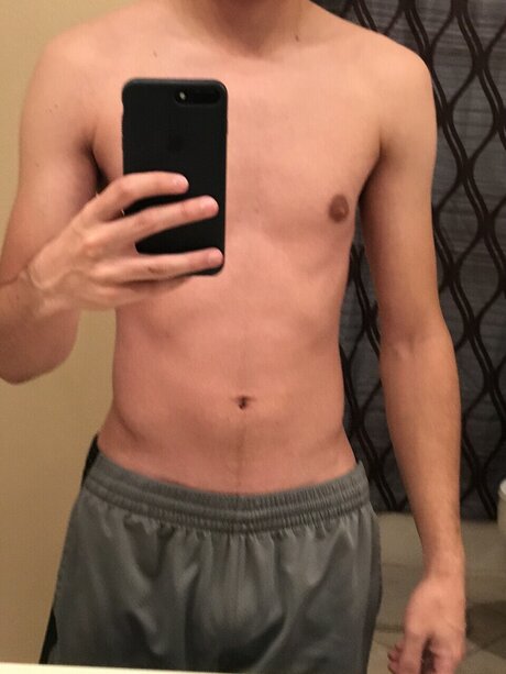 Foto di nudo di fuga di OnlyFans di Twinkdaddy00
