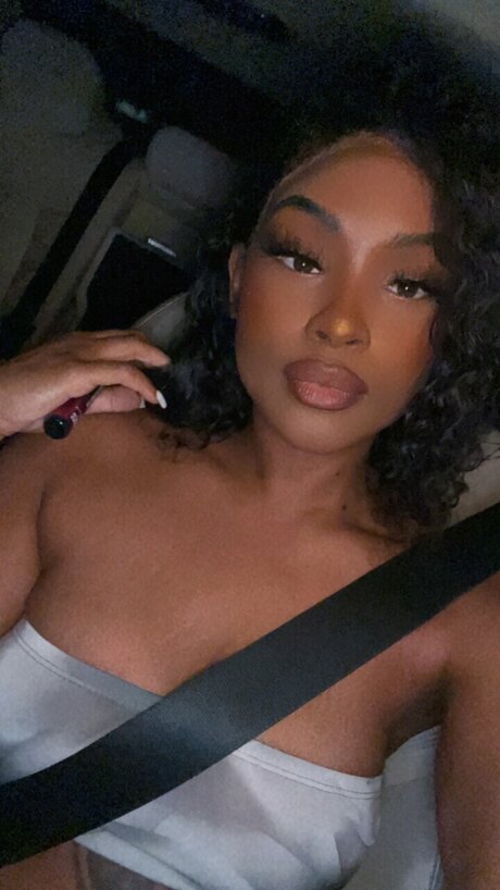 Foto di nudo di fuga di OnlyFans di Rose Garden