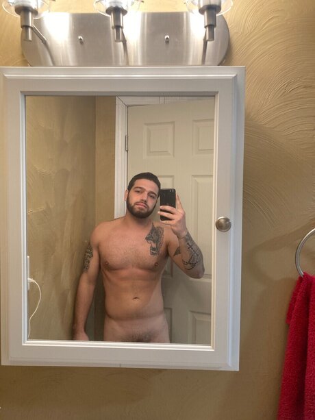 Foto di nudo di fuga di OnlyFans di Dundee