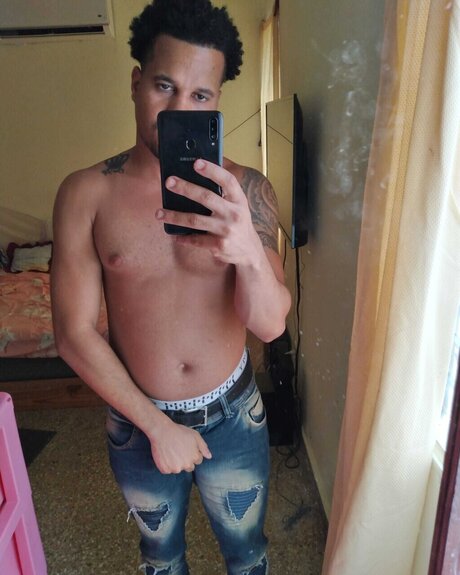 Foto di nudo di fuga di OnlyFans di Brocha007