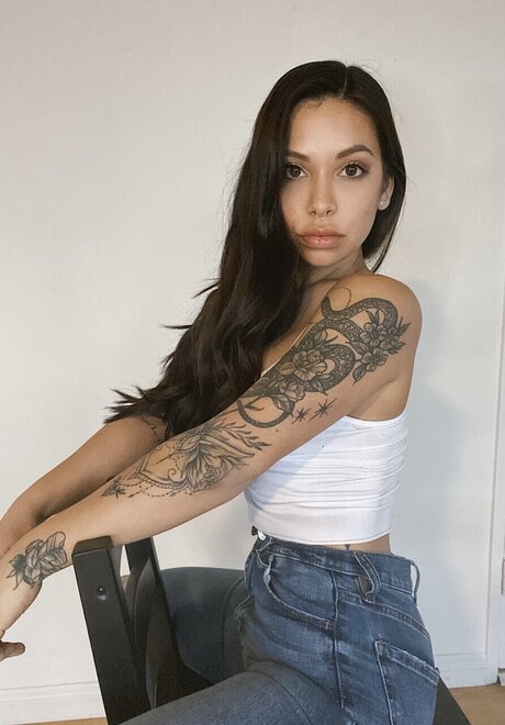 Foto di nudo di fuga di OnlyFans di Elizabeth