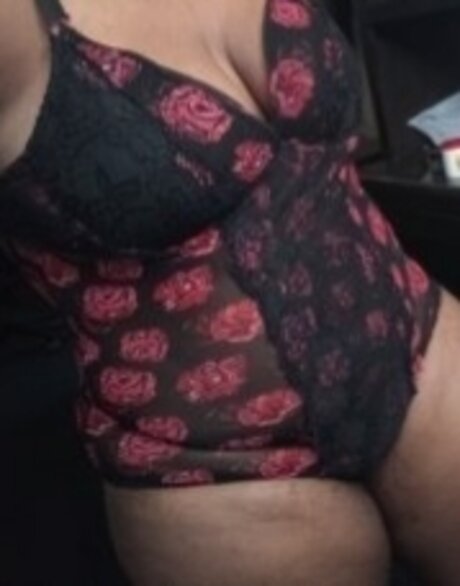 Foto di nudo di fuga di OnlyFans di Spurtongue