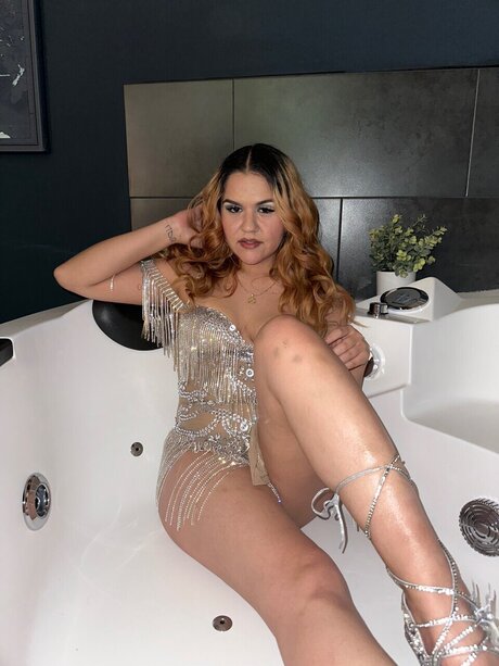Foto di nudo di fuga di OnlyFans di Kayla