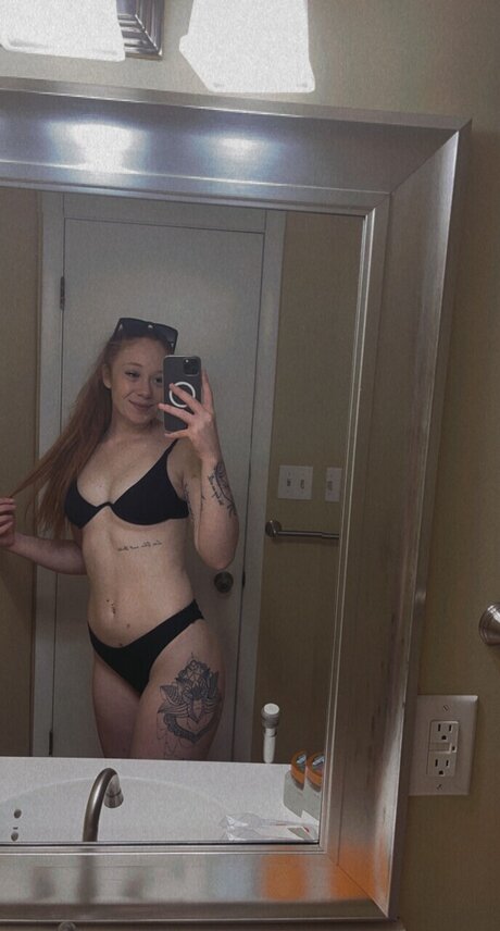 Foto di nudo di fuga di OnlyFans di Kayla