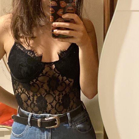 Foto di nudo di fuga di OnlyFans di Lelalola