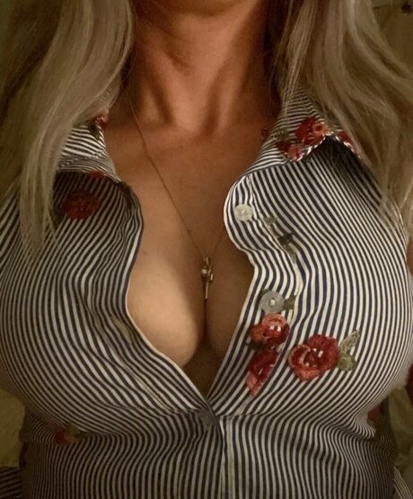 Foto di nudo di fuga di OnlyFans di Ashleybstarrr