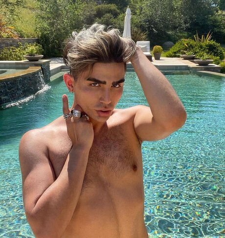 Foto di nudo di fuga di OnlyFans di Michael