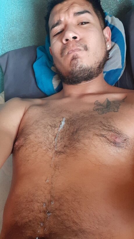 Foto di nudo di fuga di OnlyFans di Bastii Alonso 