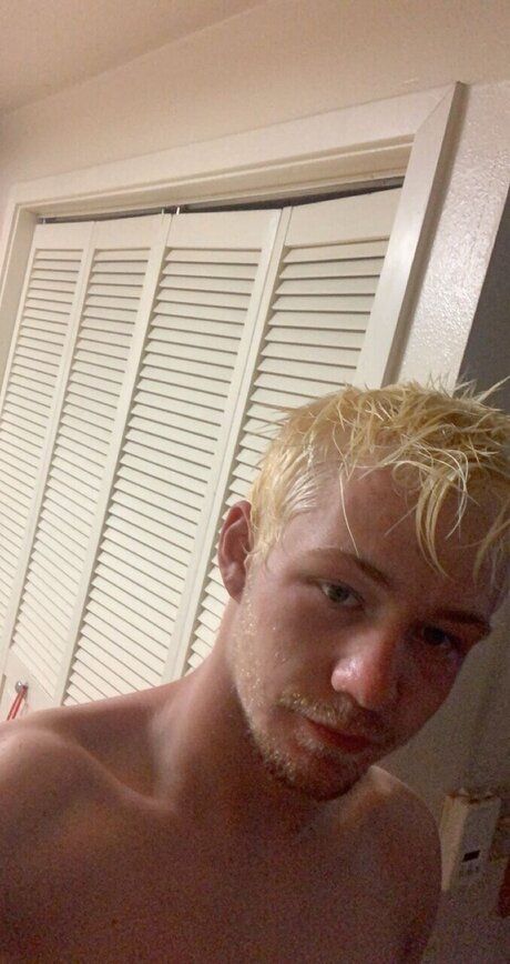 Foto di nudo di fuga di OnlyFans di Ash